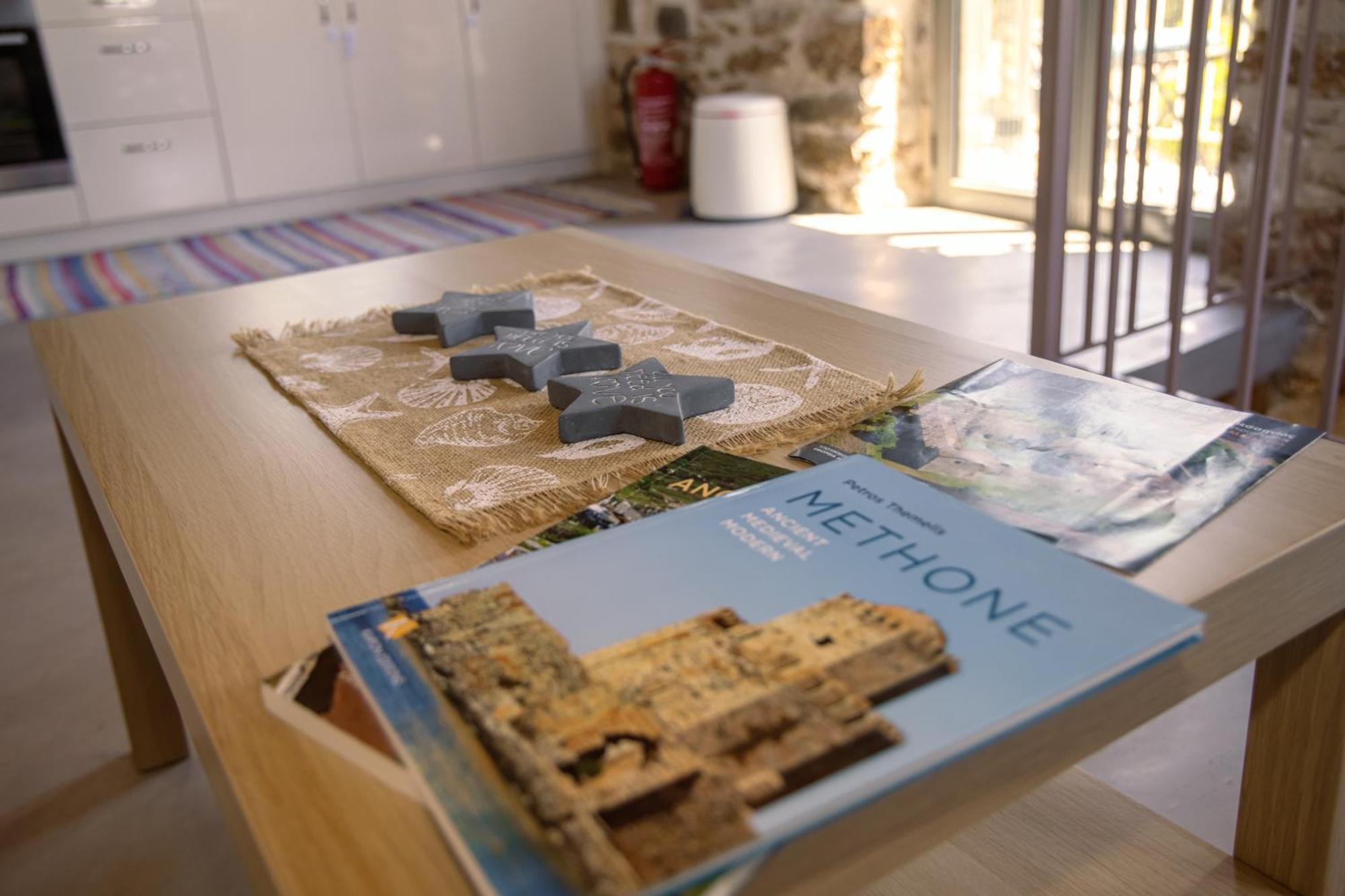 Messinian Stone House Villa ภายนอก รูปภาพ